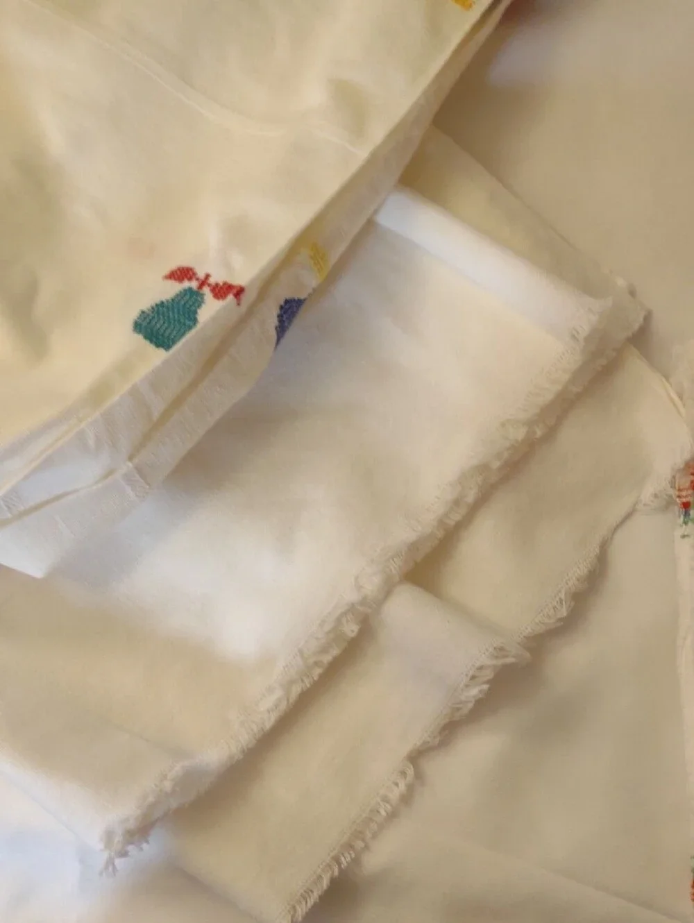Vintage White Handcrafted Woven & Embroidered Napkins and Tablecloth/Runner Set